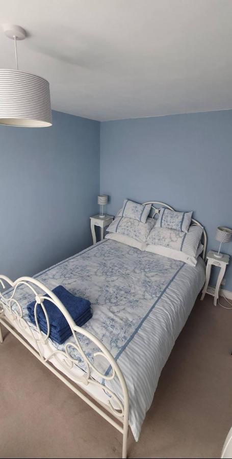 Beautiful 1 Bedroom Cottage With Courtyard. Deal Exteriér fotografie